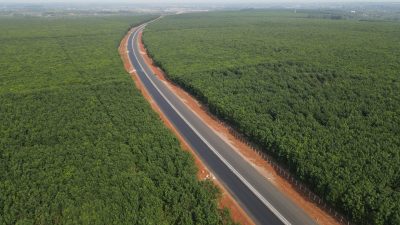 Ôtô được chạy vào cao tốc Dầu Giây - Phan Thiết sáng 29/4